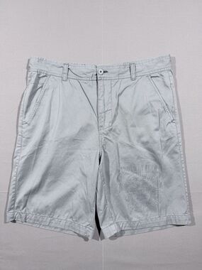 No Boundaries Gray Mens Shorts Size 40 Garden of Eden